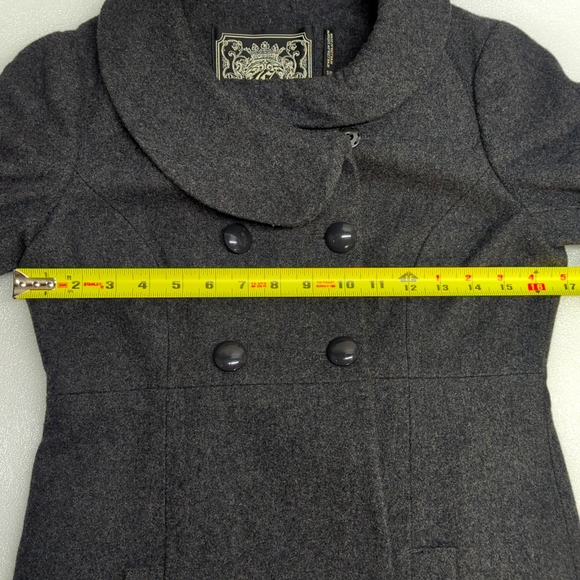 Guess Coat Size Small Color Gray - Picture 7 of 7